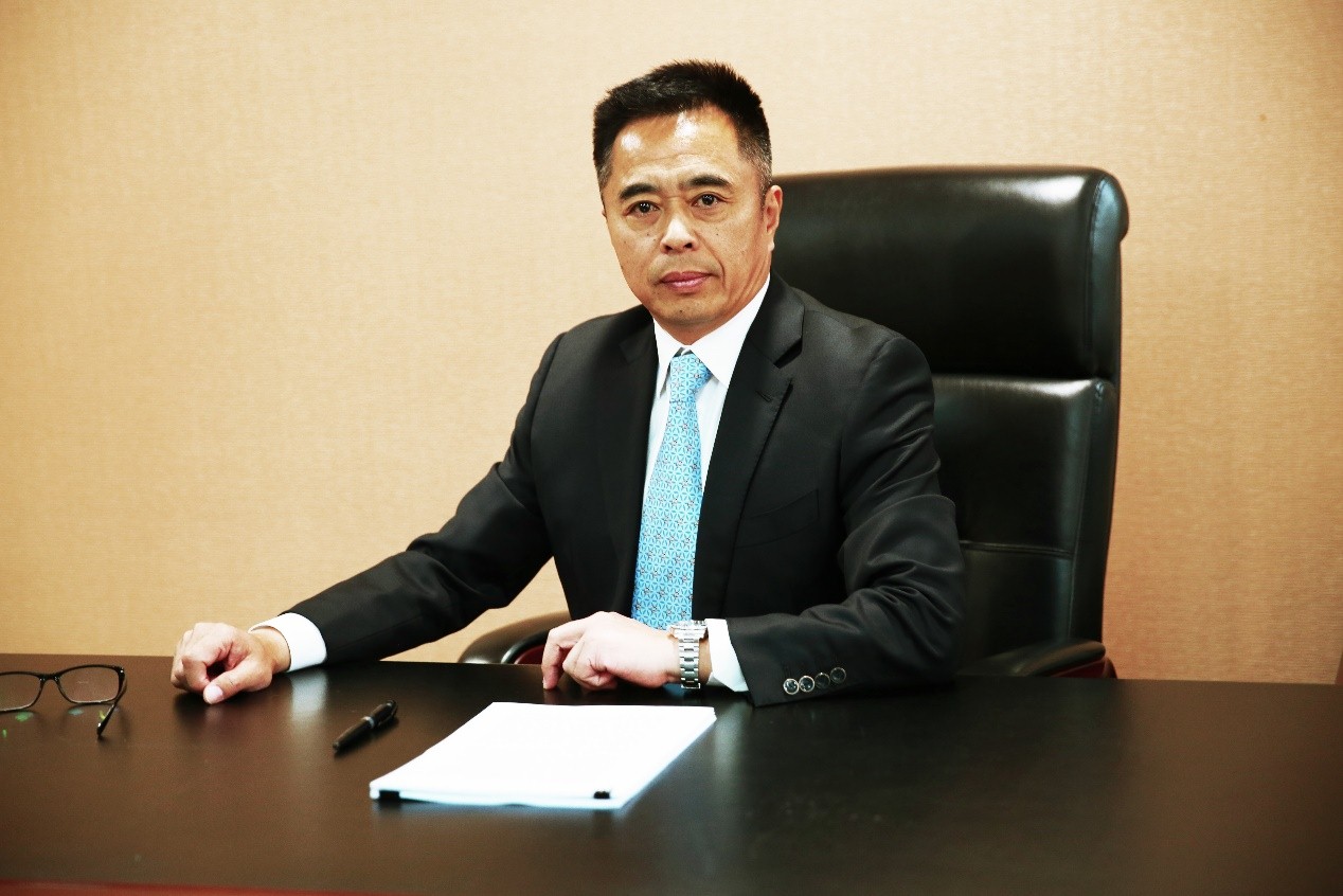 中免集團總經理陳國強榮獲貴州茅臺集團風雨同舟獎