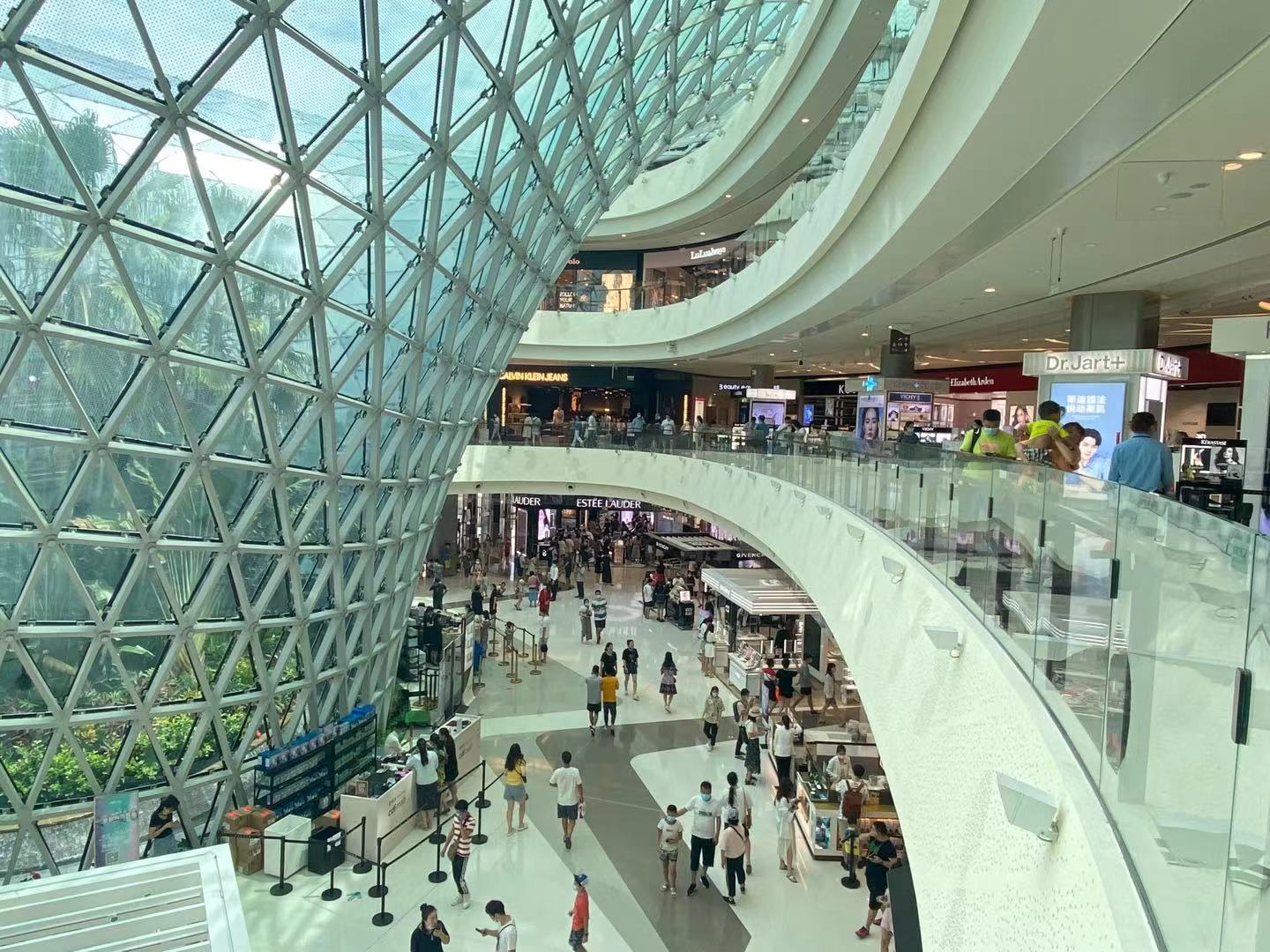 黃金周過(guò)半離島免稅人氣旺 中免集團(tuán)海南活動(dòng)連連銷售節(jié)節(jié)高