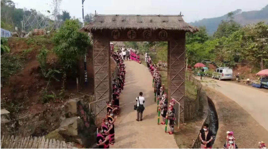 中旅揮灑旅游扶貧筆墨，畫出孟連魅力新顏